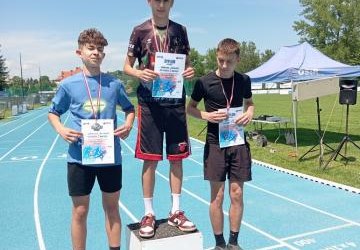 Worek medali zdobyty podczas Ligi Lekkoatletycznej