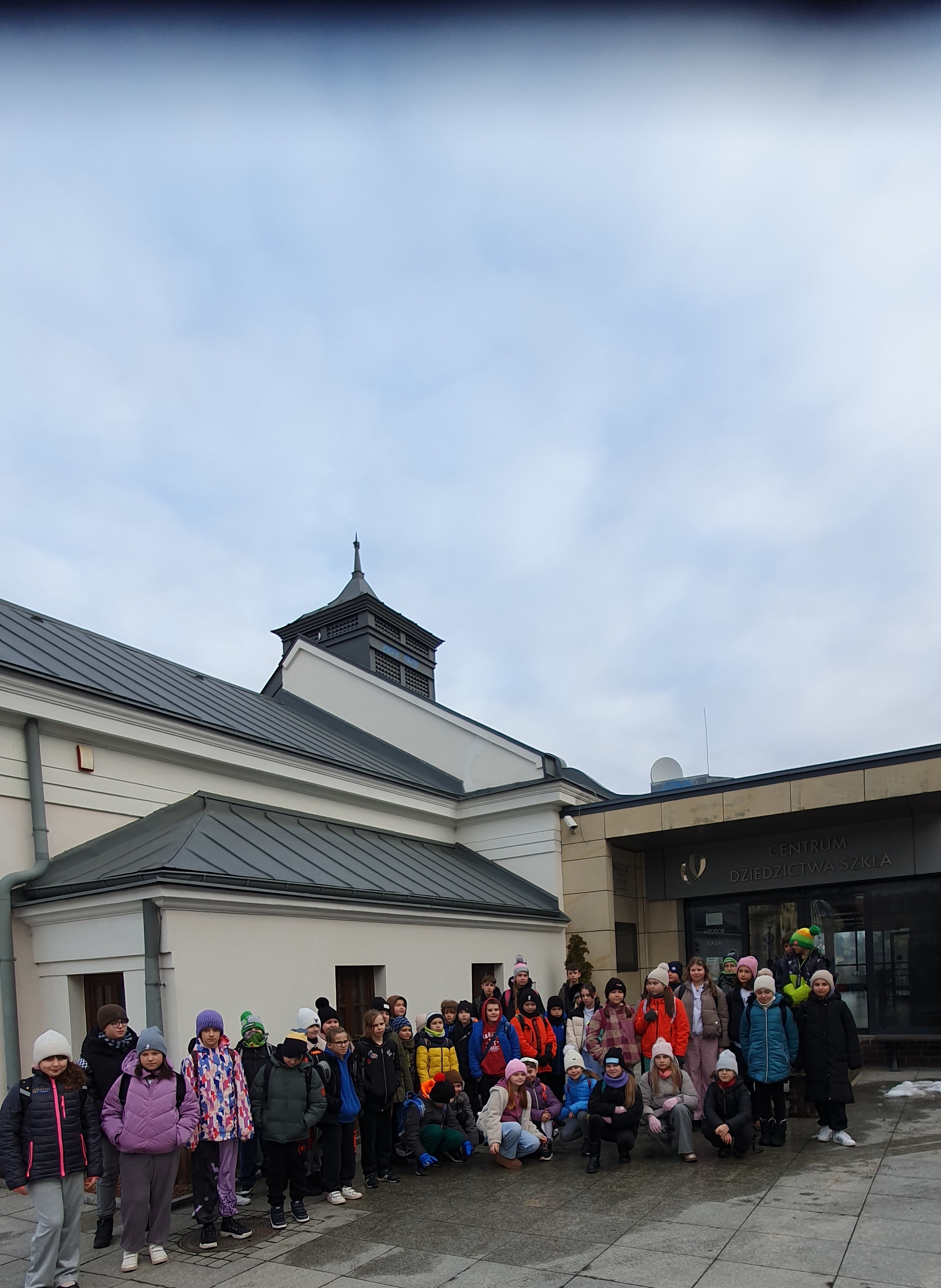 Wycieczka klas 4a, 4b i 5a do Krosna z okazji Mikołajek